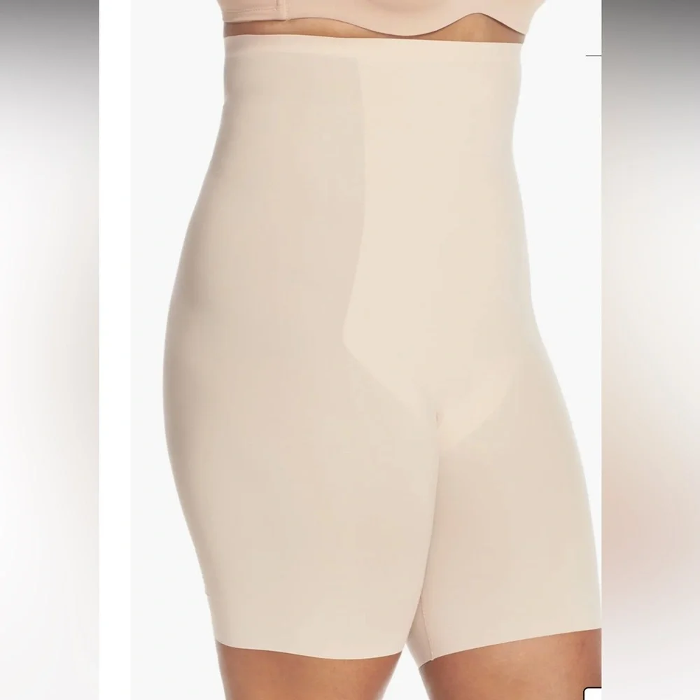 SPANX Thinstincts® High Waist Mid-Thigh Shorts in Soft Nude Sz XL Closes Gasset. - Picture 4 of 17